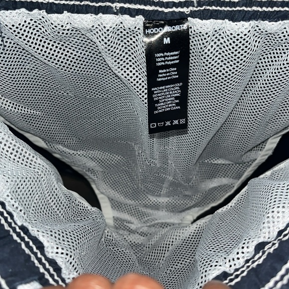 New with tags HODO SPORTS / swim trunks with liner size medium navy blue - Picture 6 of 9